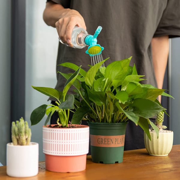 (🔥Early Summer Sale 🔥)2-in-1 Bottle Cap Sprinkler