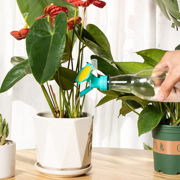(🔥Early Summer Sale 🔥)2-in-1 Bottle Cap Sprinkler