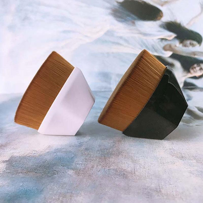 🔥High-Density Seamless Foundation Brush